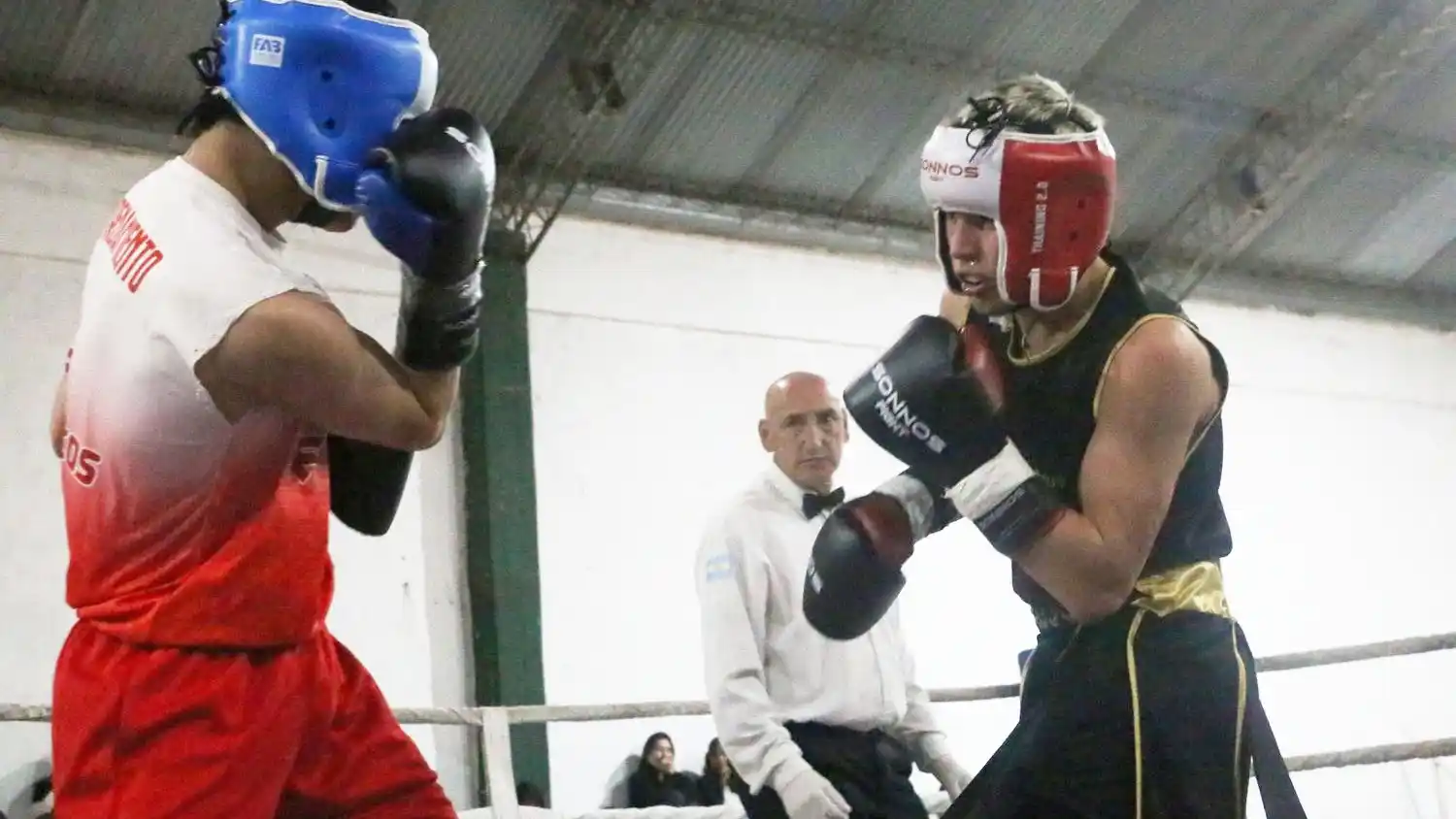 Gran velada de boxeo amateur en el Club Estudiantes de Concordia