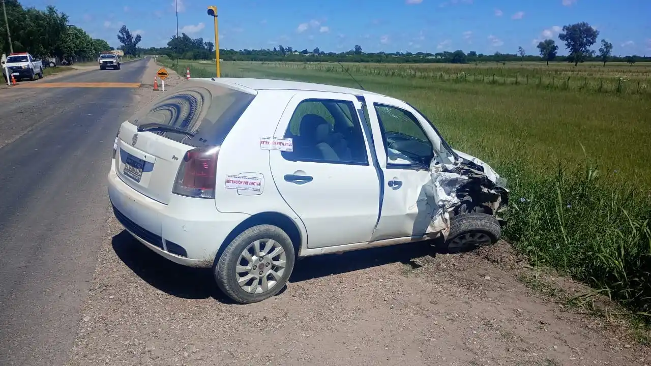 Choque en el acceso a Urdinarrain: uno manejaba sin carnet y el otro alcoholizado