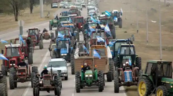 Buzzi anunció un "tractorazo" contra el Gobierno