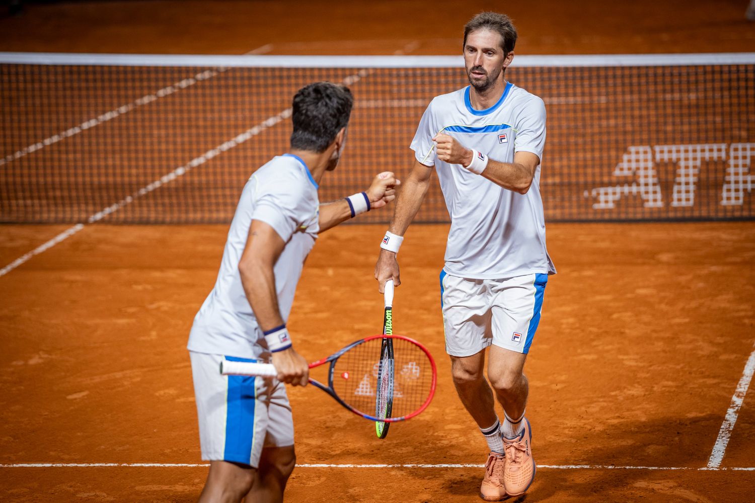“Machi” González y Molteni, con rivales para el debut