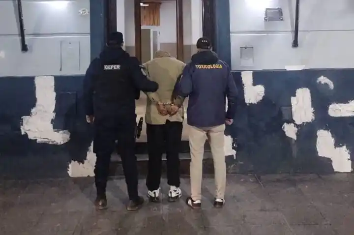 Allanamientos en Victoria: Secuestran drogas y detienen a tres personas por narcomenudeo