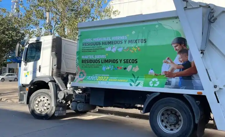 Tragedia en una localidad cordobesa: un municipal murió atropellado por el camión en el que estaba trabajando