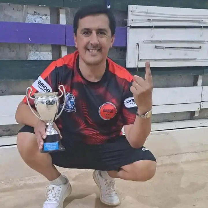 Bronzovich se consagró en una final cambiante.