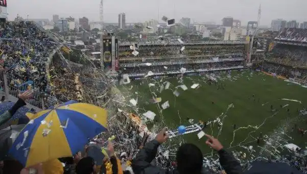 Más de 30 mil almas siguieron la fiesta en la Bombonera en el Día Del Hincha de Boca