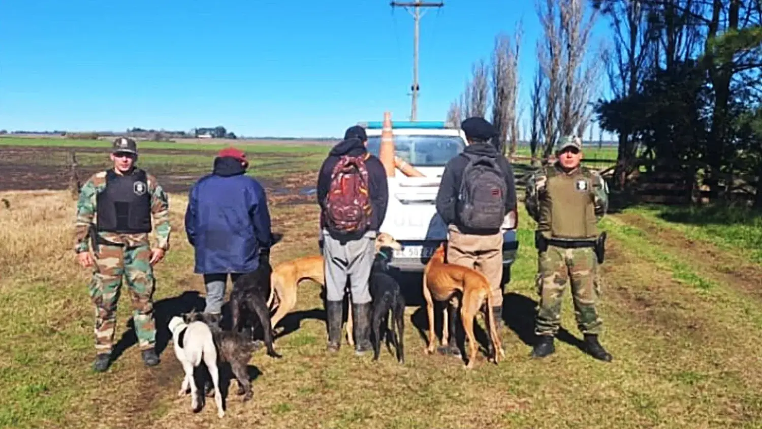 En uno de los operativos realizados por el Comando de Prevención Rural se detuvieron a tres hombres.