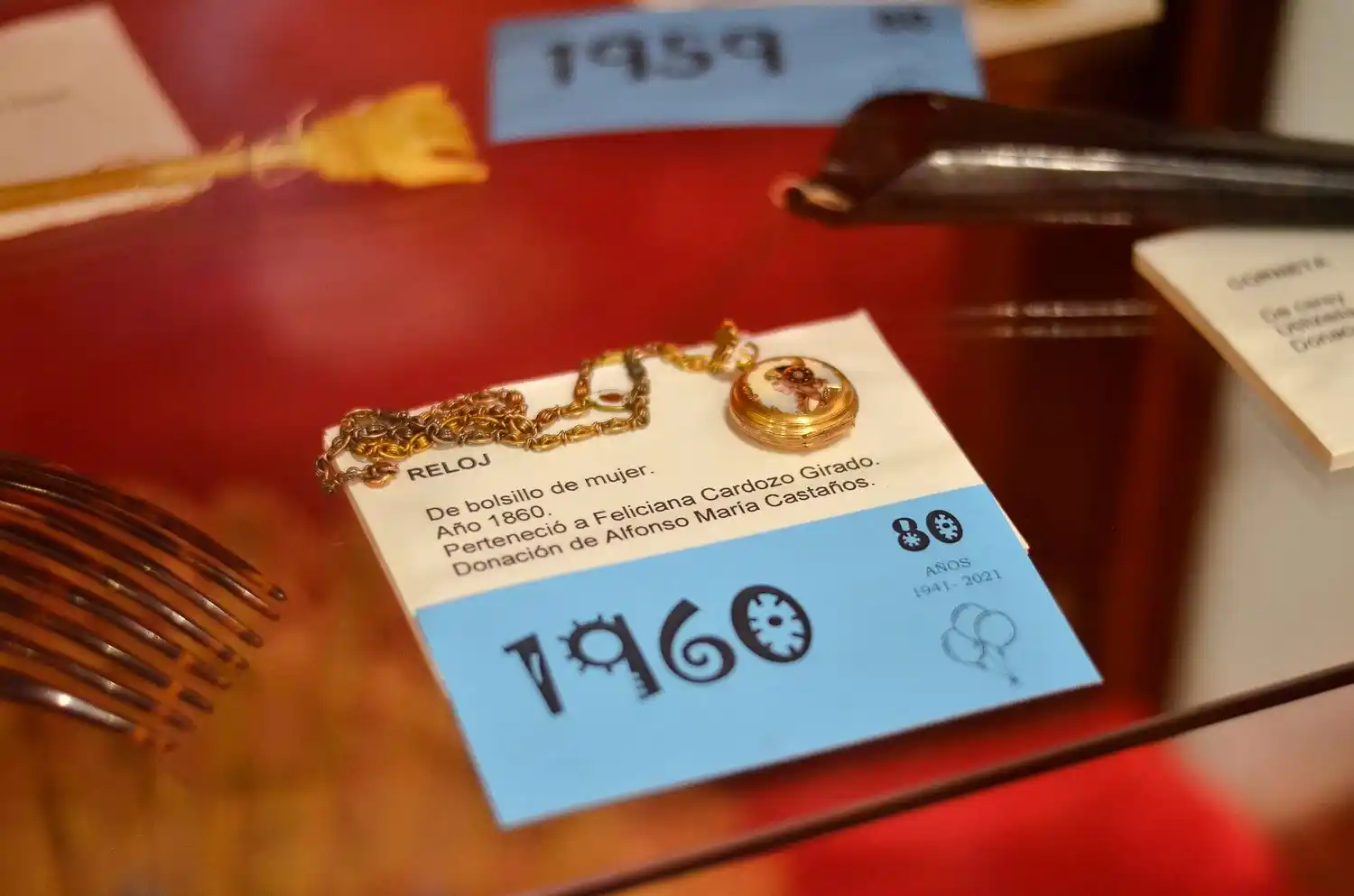 Exposición de objetos en el marco del 80° Aniversario del Museo Pampeano