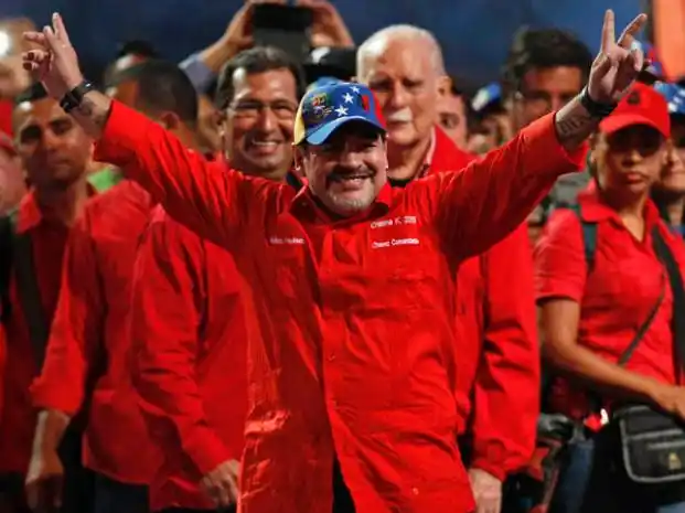 Maradona apoya la candidatura de Aníbal Fernández para gobernador de Buenos Aires