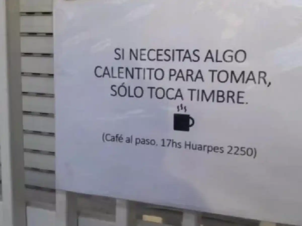Mendoza: una familia ofrece un café y una tortita a quien lo necesite