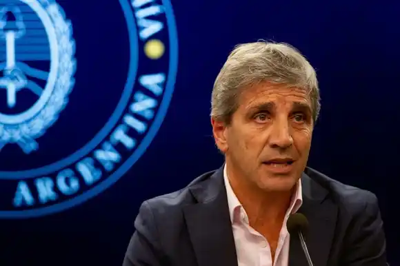 Caputo y la segunda etapa del plan de estabilización: "Nos hemos enamorado del orden macroeconómico, no del cepo"