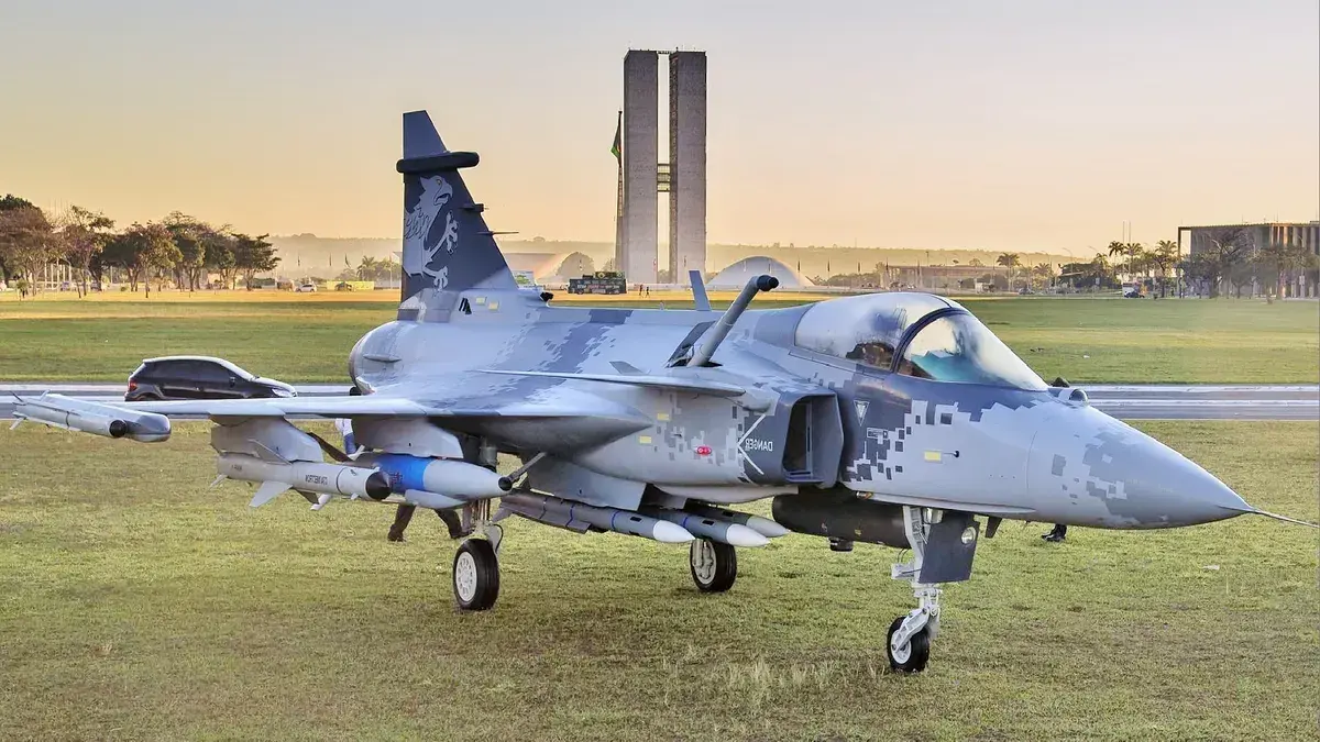 Colombia compra 17 aviones de guerra y redefine su estrategia militar