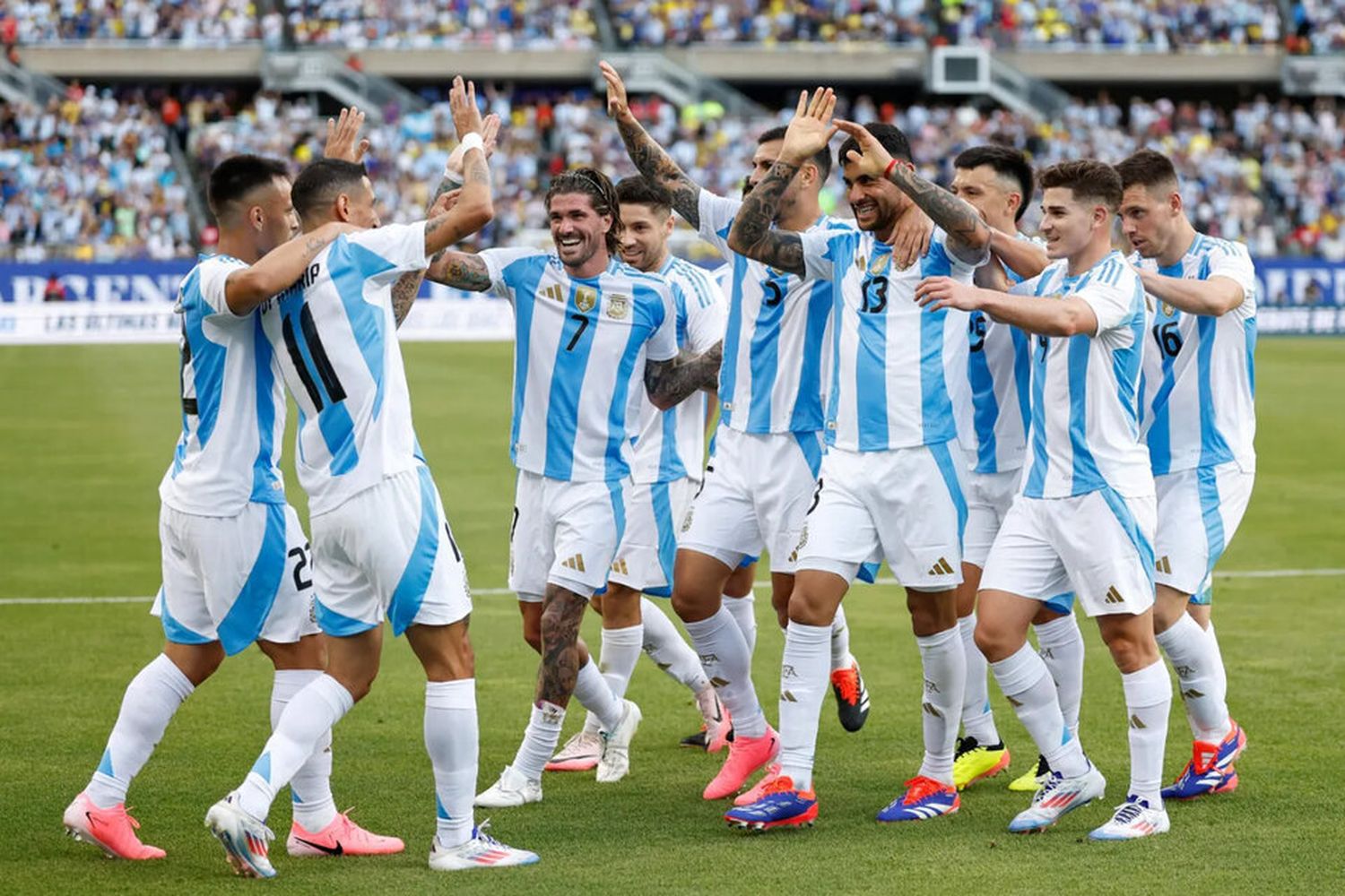 La Selección Argentina quedó como líder del grupo A.