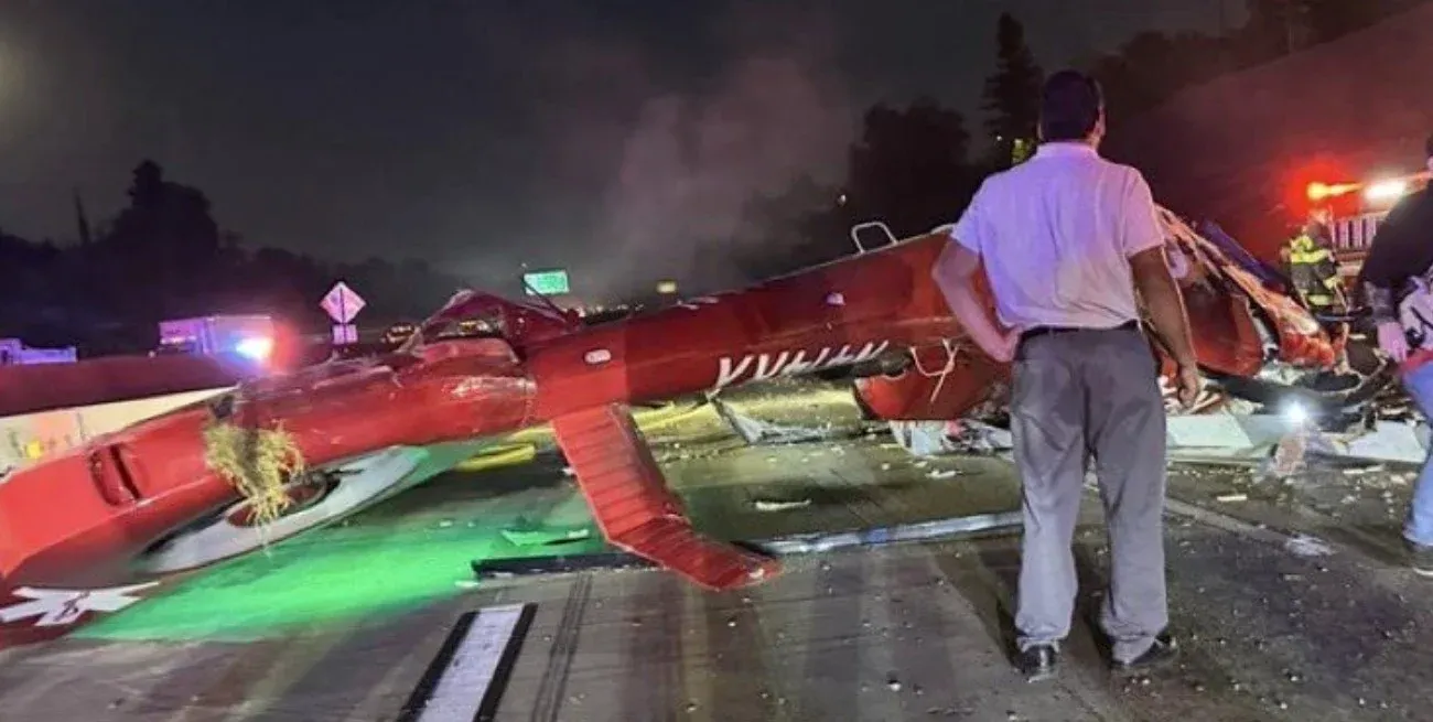 Un helicóptero sanitario cayó sobre la autopista 50 en Sacramento