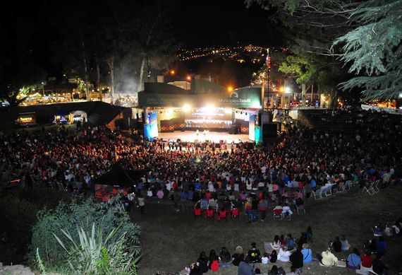La ciudad se viste de fiesta: llega el 41° Festival de la Sierra