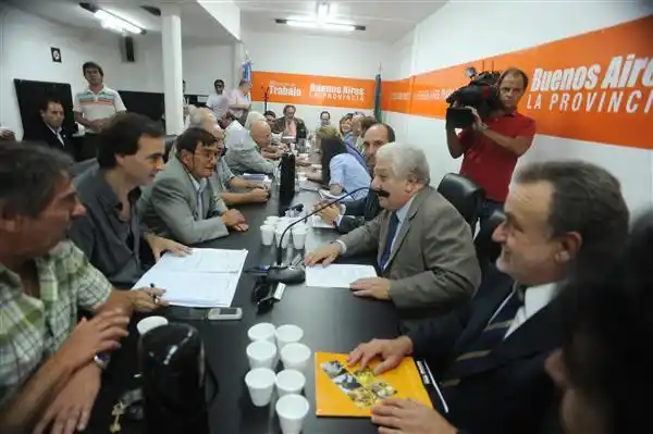 Paritaria 2014: Postergan reunión con estatales bonaerenses