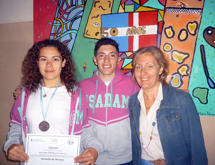Sol Ellehoj  medalla de bronce en olimpiada nacional de química