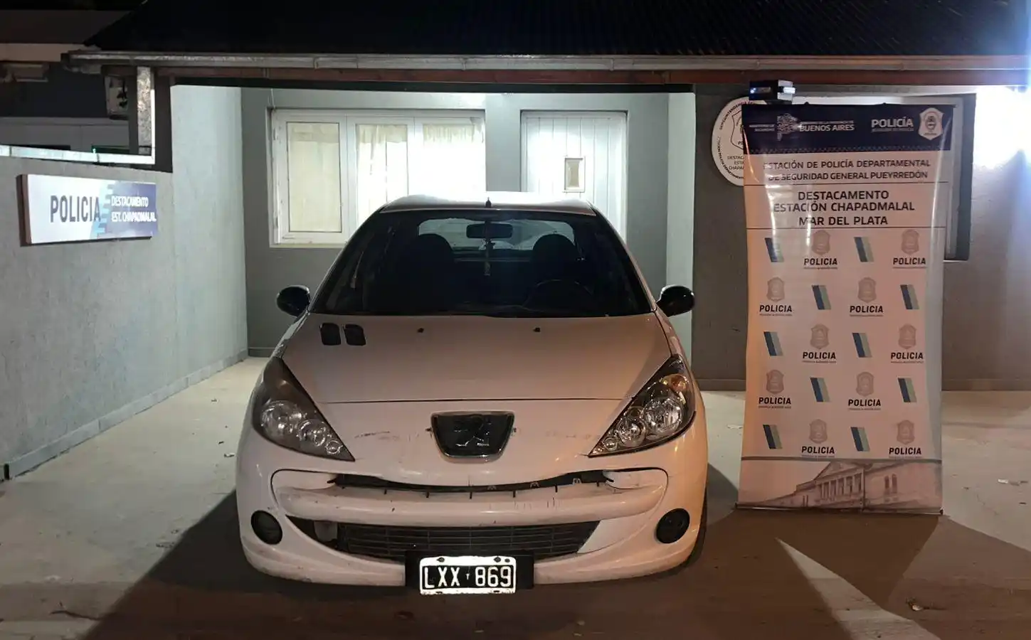 El auto fue recuperado durante un operativo en Chapadmalal