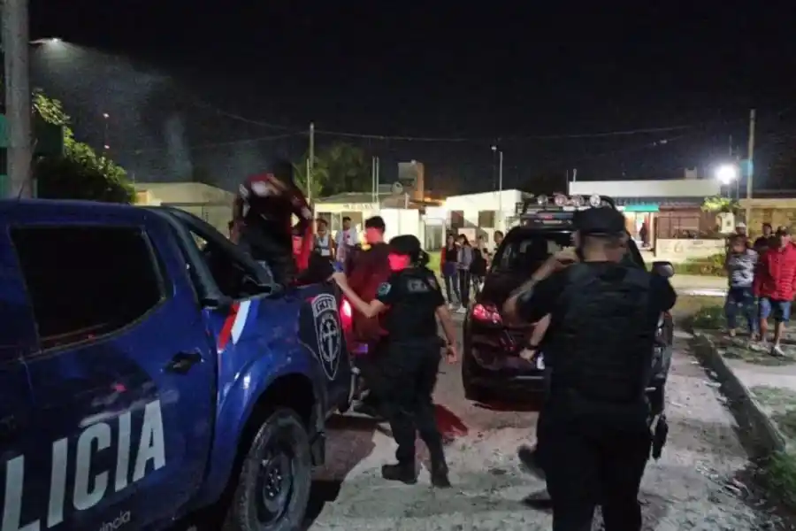 Una batalla campal terminó con un joven de 16 años asesinado de un tiro en Reconquista