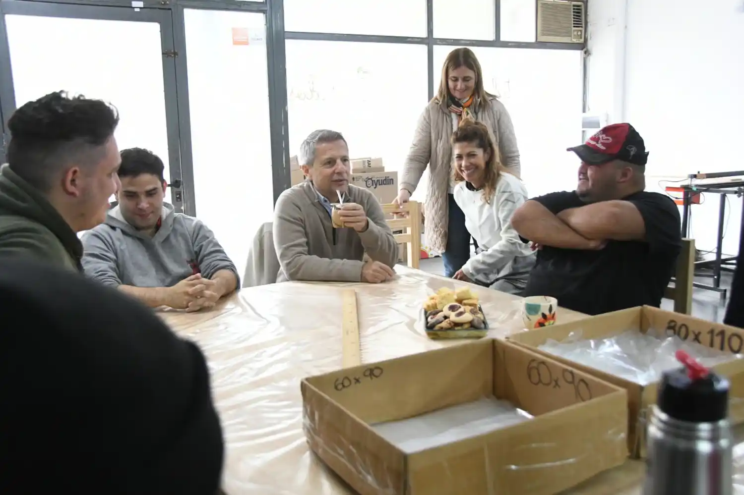 Bernarte visitó el Taller Sentidos y respaldó su proyecto de inclusión laboral.