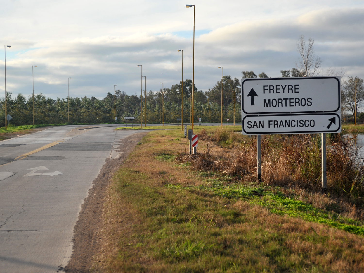 Fatalidad en Freyre: carretón se desprendió de una camioneta y mató a un anciano