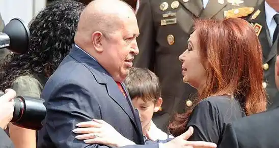Cristina encabeza homenaje a Chávez en el aniversario de su muerte