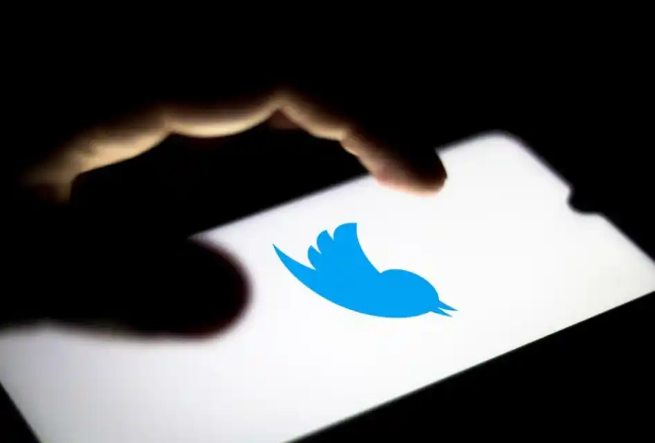 Renuncia masiva de empleados de Twitter coloca la continuidad de la plataforma en riesgo