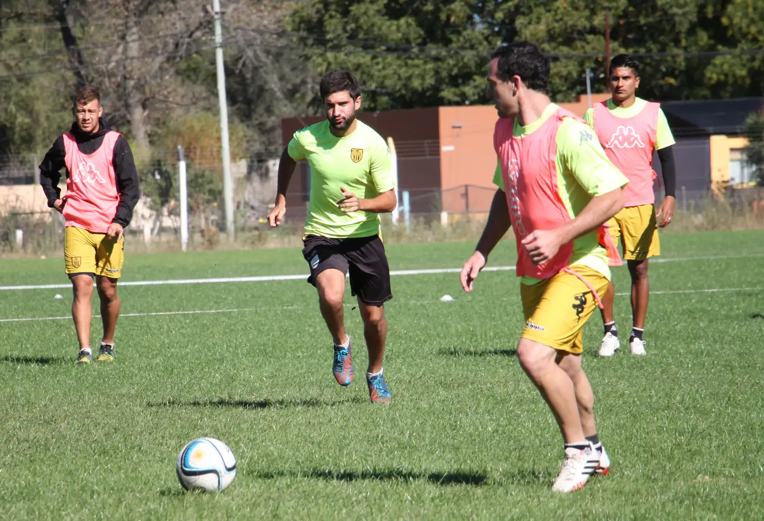Echenique, el árbitro de Chacarita-Santamarina
