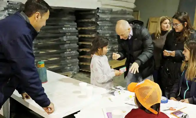 El intendente, en el centro de evacuados.