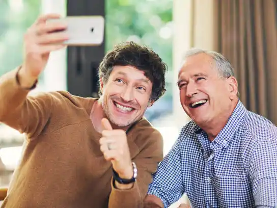 Celulares para papá: actualizá su celular en el Día del Padre