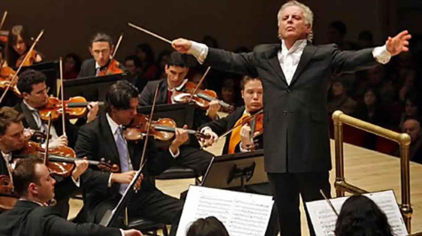 Daniel Barenboim generó un proyecto musical por la paz