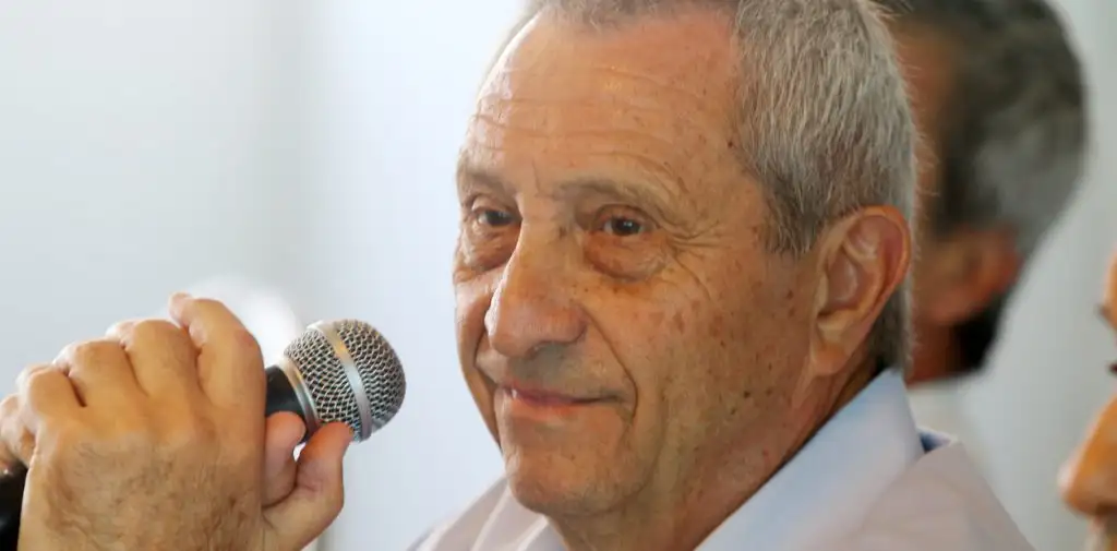 Mazzacane mantuvo un contacto con Lammens