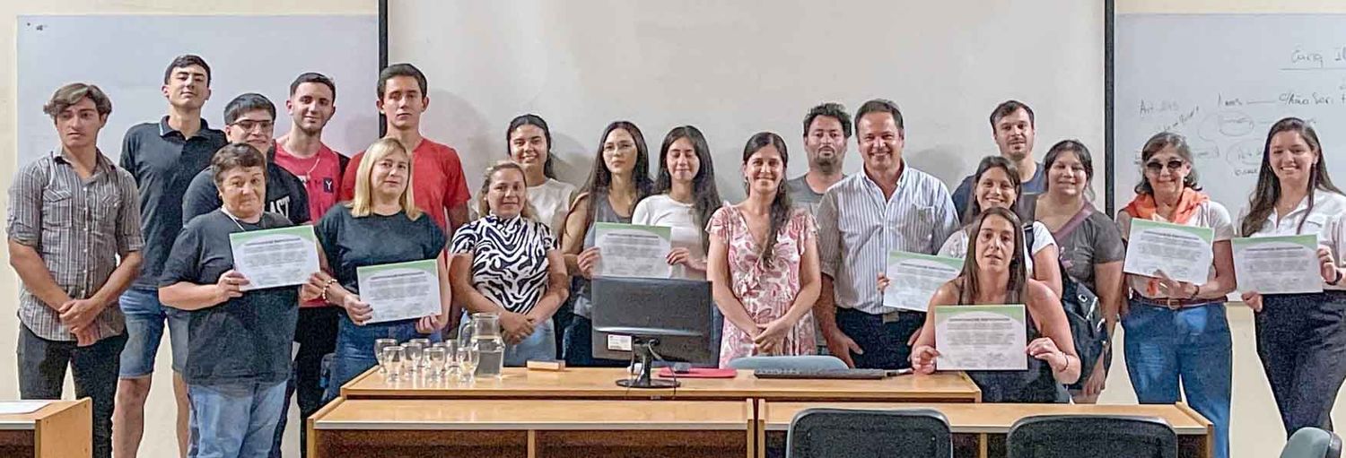 Se realizó el panel de experiencias cooperativas y entrega de certificados del curso “Introducción al Cooperativismo”