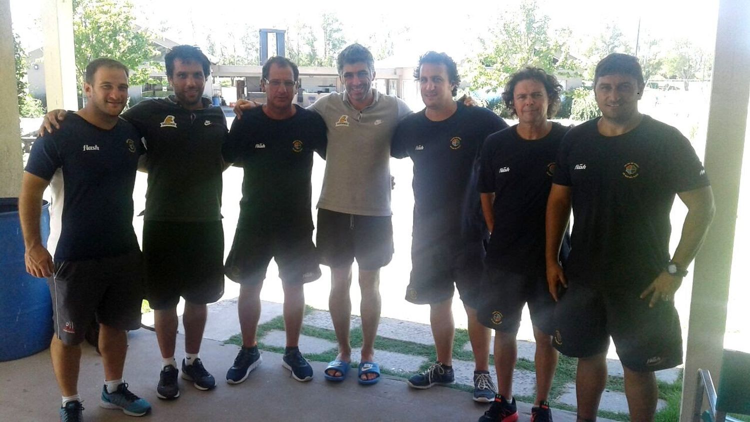 El Staff del Seleccionado Juvenil visitó la práctica de Jaguares