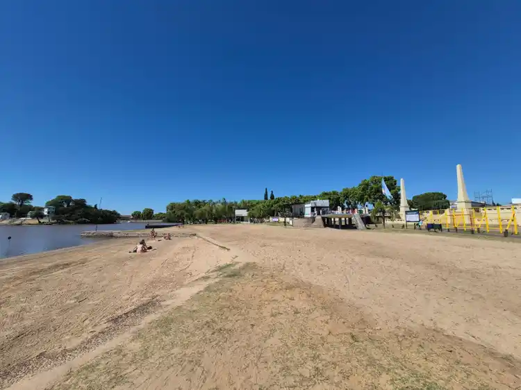 Las temperaturas siguen subiendo: cuál será el pico de la ola de calor en Gualeguaychú