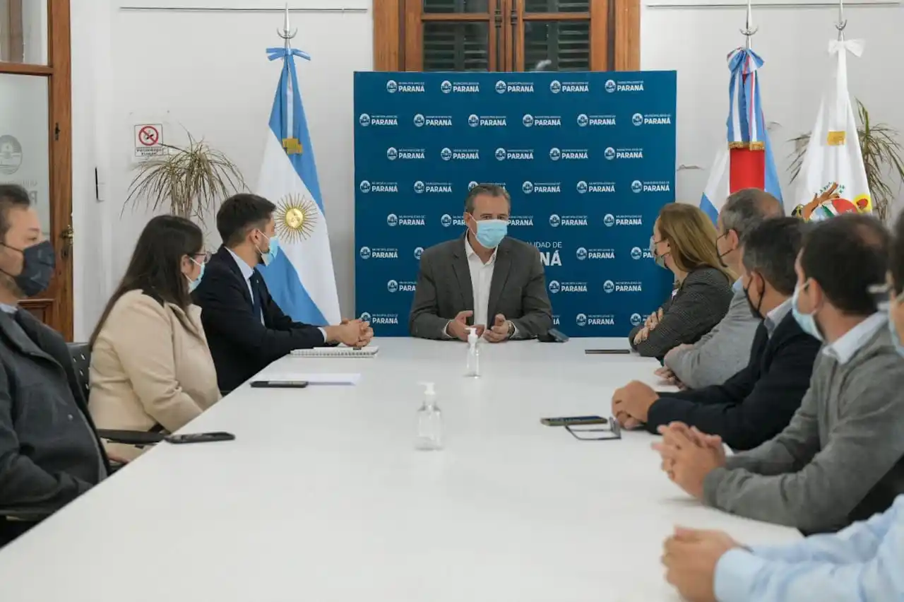 Estudiantes de UADER podrán hacer pasantías y prácticas profesionales en la Municipalidad de Paraná