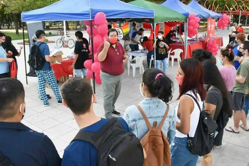 Día de la Lucha Contra el VIH/SIDA: capacitación 
a equipos de salud de toda la provincia