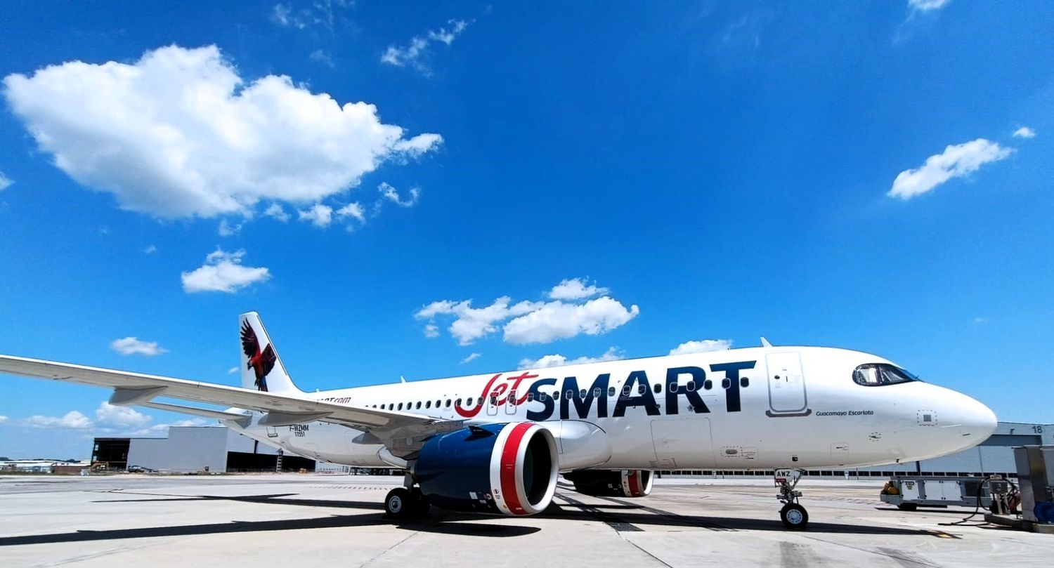 JetSMART contrató los primeros pilotos y tripulantes de cabina para su filial en Colombia