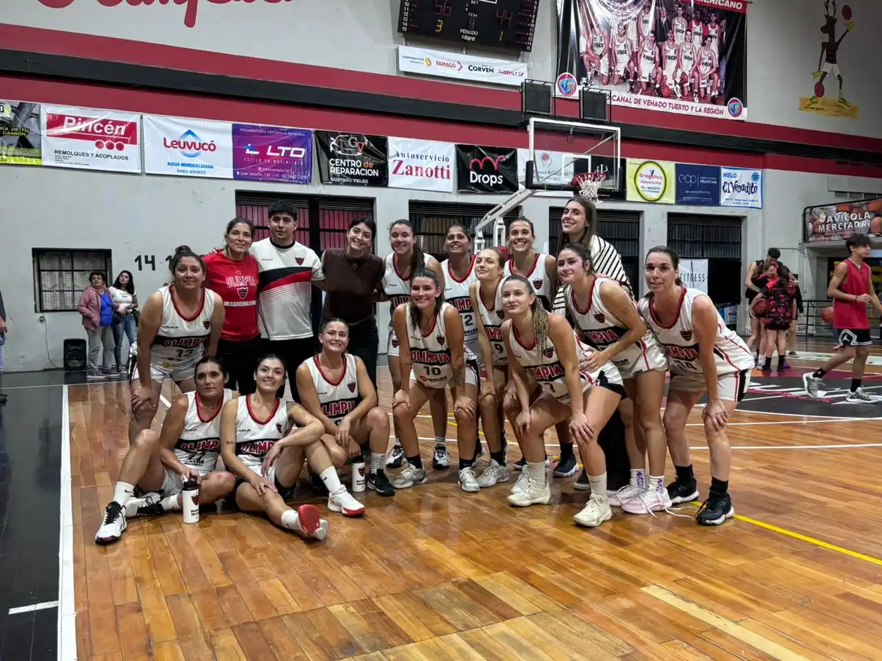 Olimpia festejó en el primer clásico de Primera División del año. Foto: Fabián Gallego