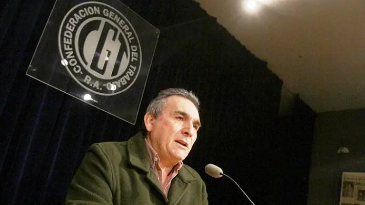 Para evitar el paro, el Gobierno convocó de urgencia a la CGT