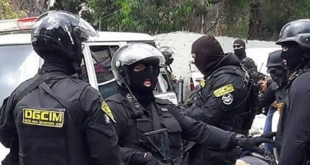 ¡INTELIGENCIA MILITAR LOS AGARRÓ! Capturan a 3 de la DGCIM y 2 PNB durante allanamiento «chimbo» en Carabobo