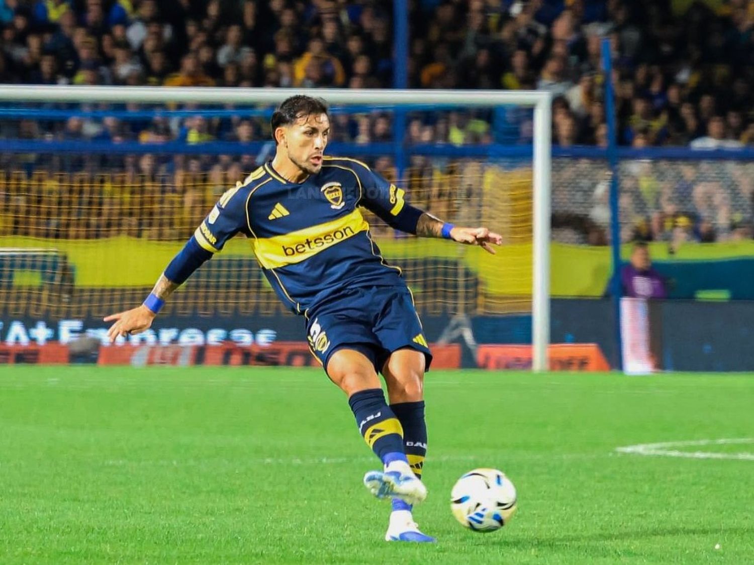 Paredes: “El aliento de los hinchas fue espectacular”