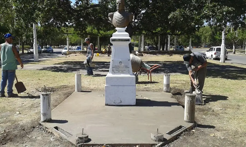 Inició la remodelación del monumento a Brown