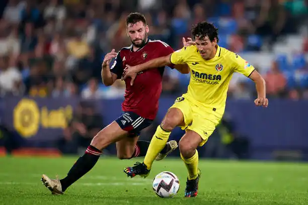 Villarreal, con Rulli, venció a Osasuna en el cierre