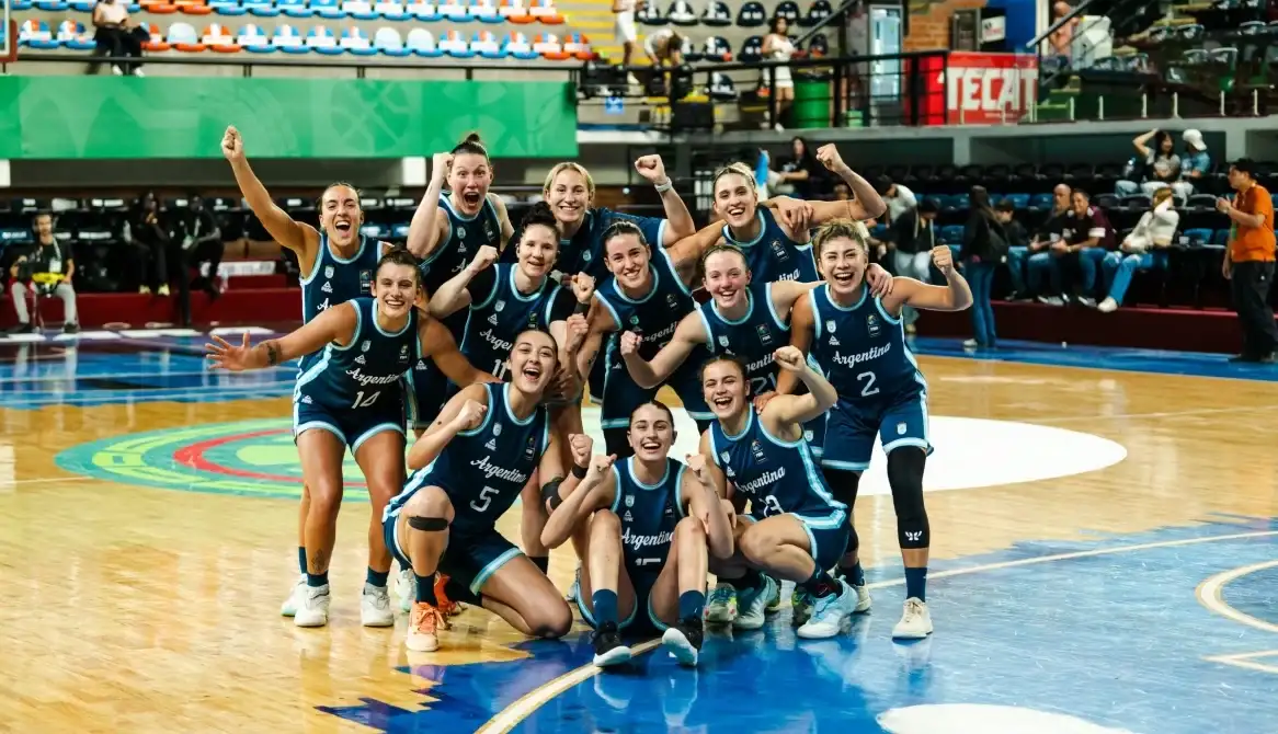 Victoria y sueño de clasificación para la Selección. Foto: FIBA