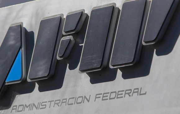 El Gobierno busca recaudar más y la AFIP lanza el proceso de “inducción”