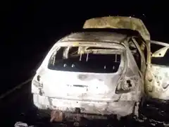 Ruta 14: un auto se incendió por completo y sus ocupantes lograron salir a tiempo