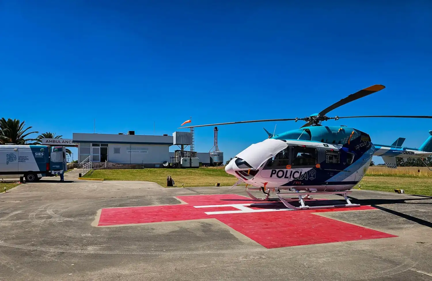 Helicóptero Sanitario de la Policía Bonaerense operativo en Lezama durante el receso invernal
