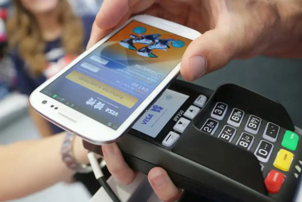Cómo operar con dinero electrónico