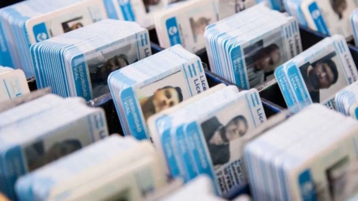 Malestar por el retraso en el envío de insumos para las licencias de conducir