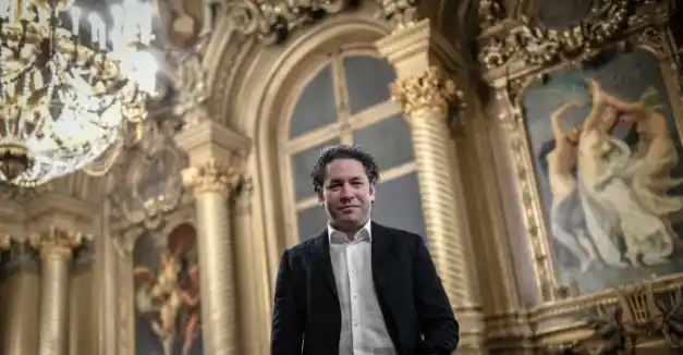 Gustavo Dudamel mostró la alegría por su nombramiento. Foto AFP