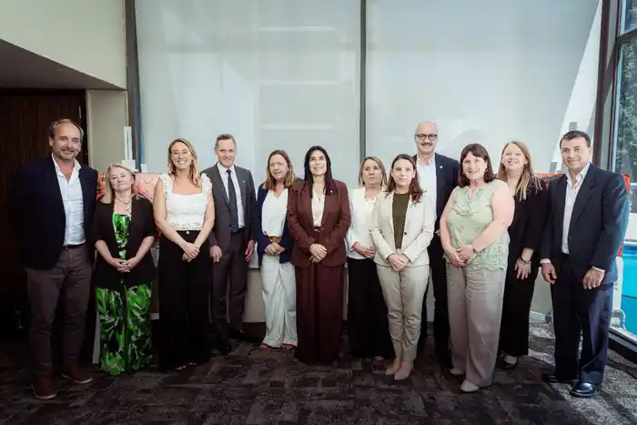 Dora Bogdan participó de un encuentro estratégico entre intendentes entrerrianos y Unicef para fortalecer políticas de niñez